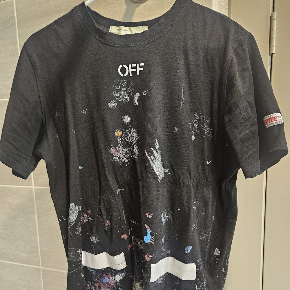 Off White Virgil Abloh 2013 Spray T Shirt L. Gently used & very clean!